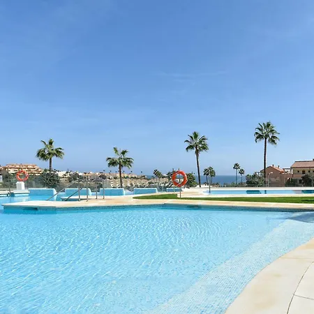 Vivi Homes - Palmera Pool, Sauna, Gym & El Faro