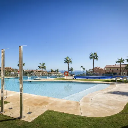 Vivi Homes - Palmera Pool, Sauna, Gym & El Faro