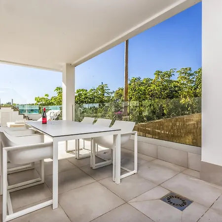 Vivi Homes - Palmera Pool, Sauna, Gym & Appartement *