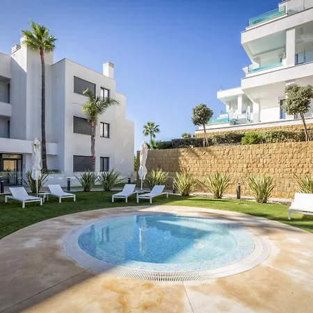 Vivi Homes - Palmera Pool, Sauna, Gym & *