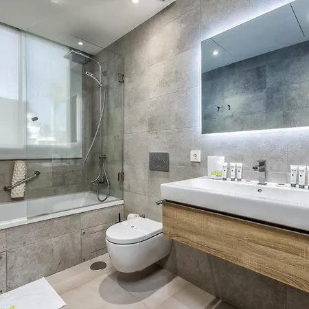 Vivi Homes - Palmera Pool, Sauna, Gym & * El Faro